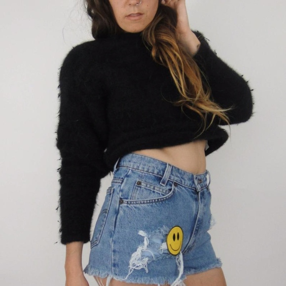 Vintage smiley face denim shorts - Picture 2 of 4